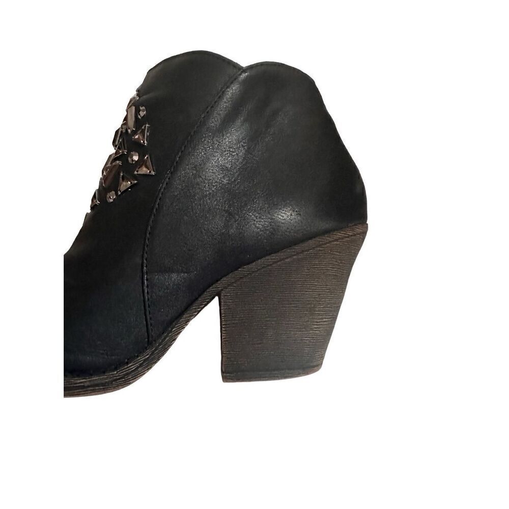 Elize Ankle Boot - Picture 2 of 9